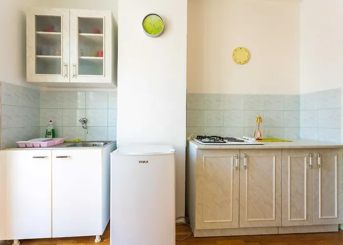 Sany - One Bedroom With Balcony And Sea View *