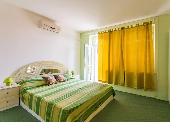 Sany - One Bedroom With Balcony And Sea View Apartament *