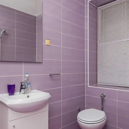 Daire Sany - One Bedroom With Balcony And Sea View