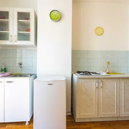 Sany - One Bedroom With Balcony And Sea View *