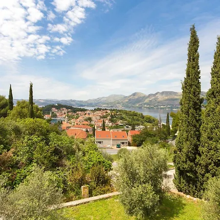 Sany - One Bedroom With Balcony And Sea View